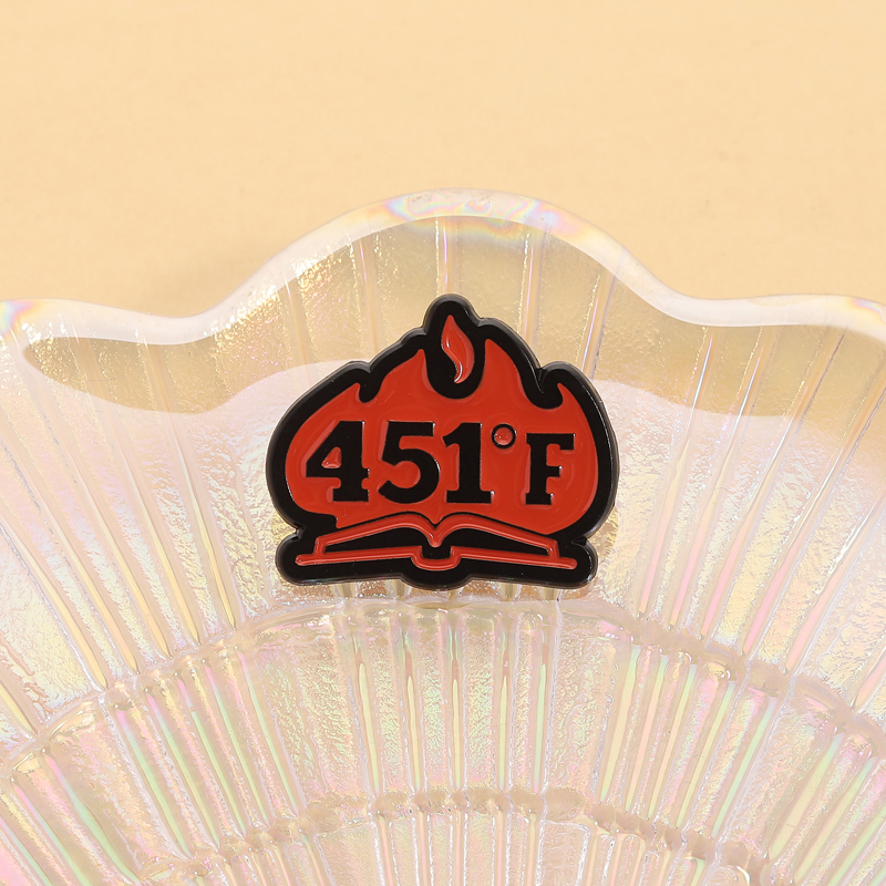 Fahrenheit 451 Book Enamel Pin - Science Buddies ulasan dan harga